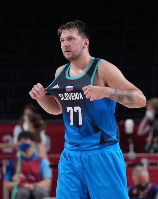 澳博控股旗下葡京人酒店开业