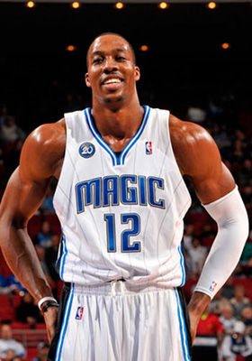 乌甲联赛阿根廷门将超远距离破门，皮球飞行全场后弹地入网