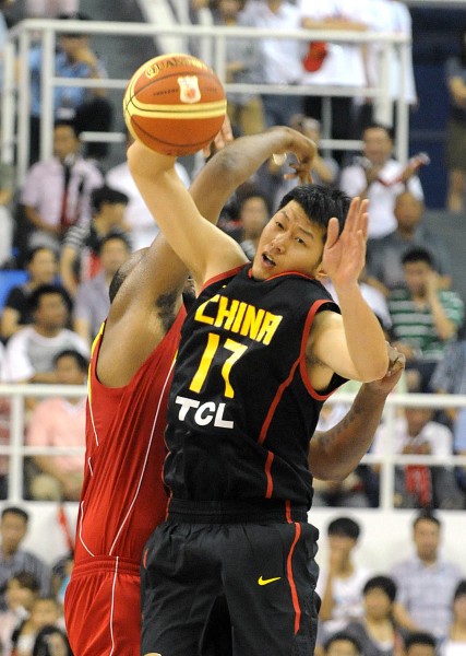 搏击网红正面挑战鸽武缘，直言输了给10W，对方却迟迟不敢回应