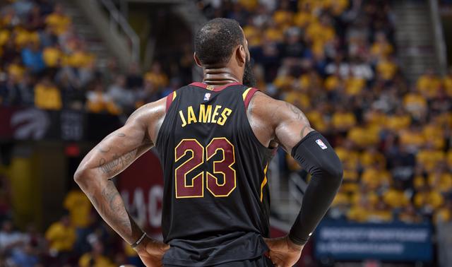 卡佩罗：卡拉菲奥里很像拉莫斯，我希望看到他在国家队踢后腰