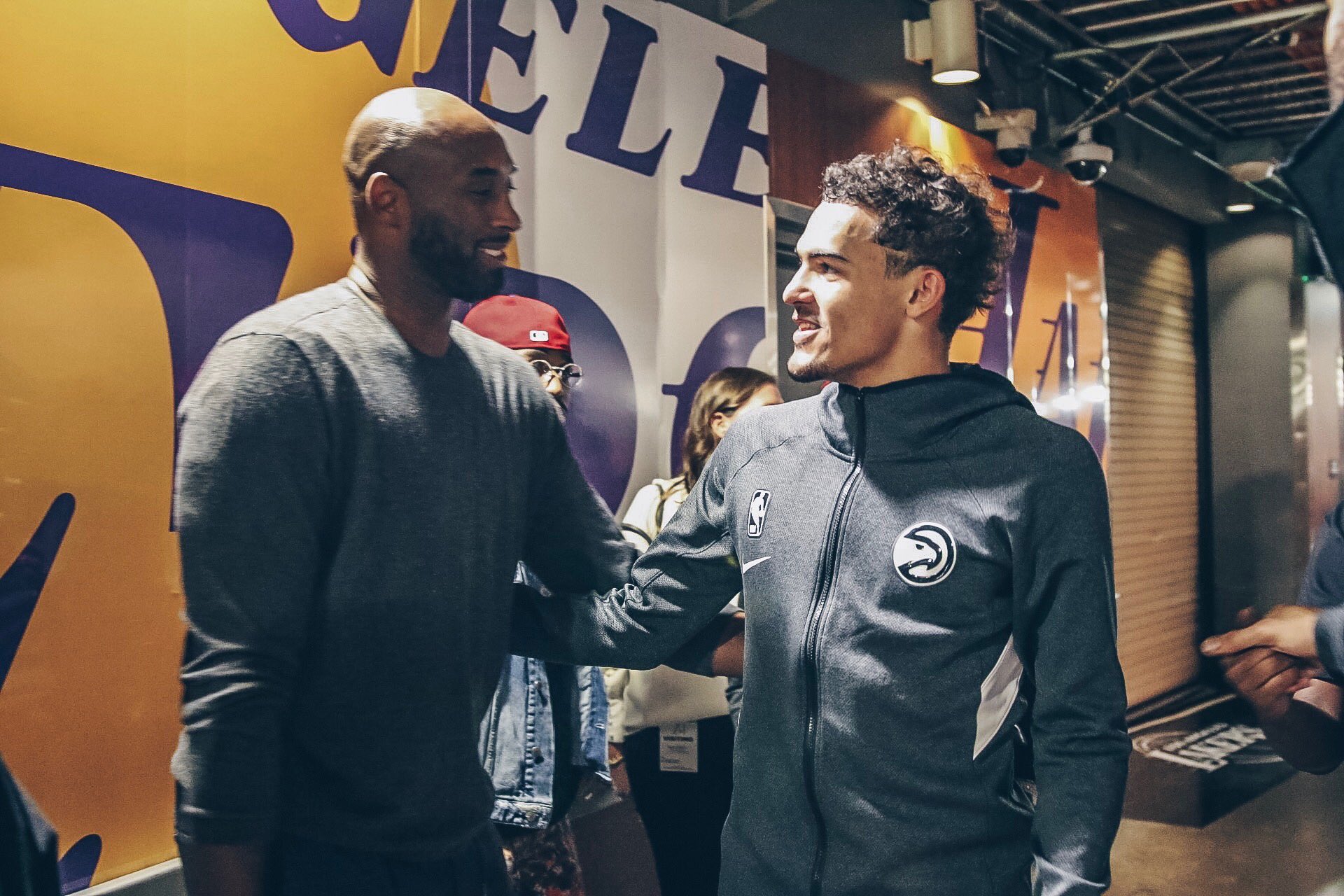 英超榜首战！十人切尔西1-1阿森纳主场7年不胜，马雷斯卡炮轰主裁