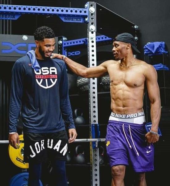 温哥华白浪公布下赛季阵容：已行使合同选项，与穆勒续约一年