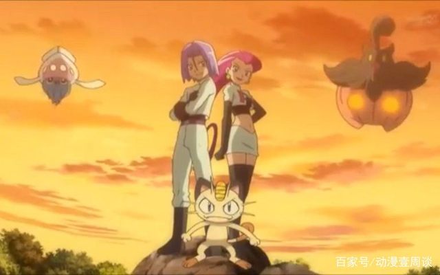 曼联前锋齐尔克泽面临转会，俱乐部对其持开放态度，但仍在培养塞斯科，寻求锋线补充，转会市场激烈争夺中。