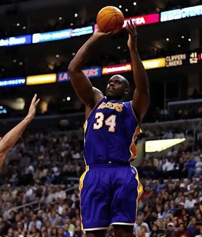 国足重建计划：明年初集结，放弃30岁+老将，蒋圣龙等人成核心