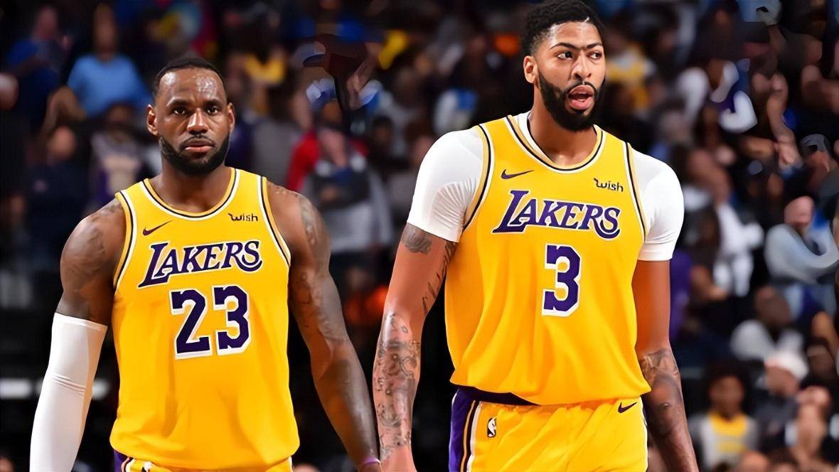 记者：国米不可能在冬窗签阿德耶米，他们满意现有的4名前锋